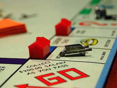 The only games I'm interested in playing are ones like Monopoly